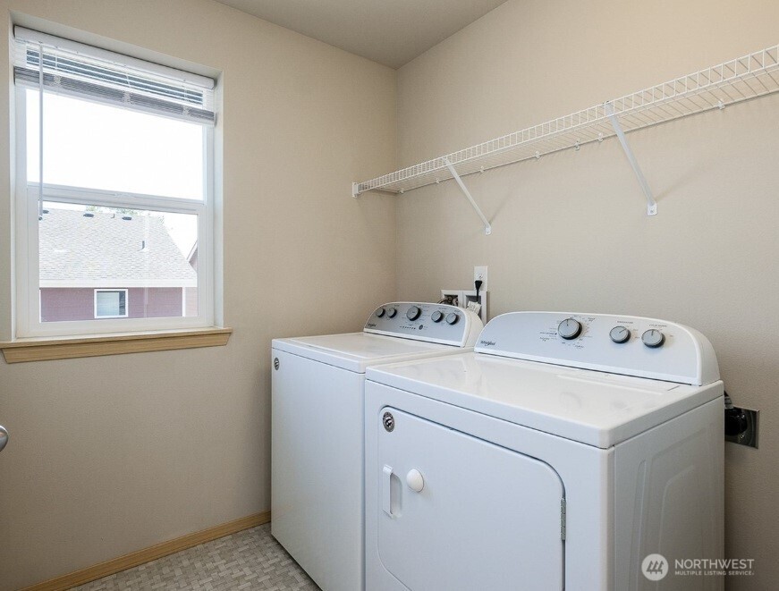 1033 Banyan Road Bremerton, WA 98310 - Photo 20 of 30