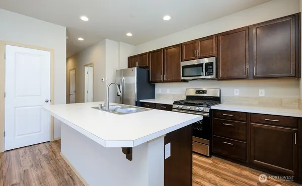 $478,900 | 1033 Banyan Road, Bremerton, WA 98310