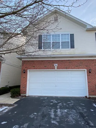 $2,600 | 364 Grape Vine Trail, Oswego, IL 60543