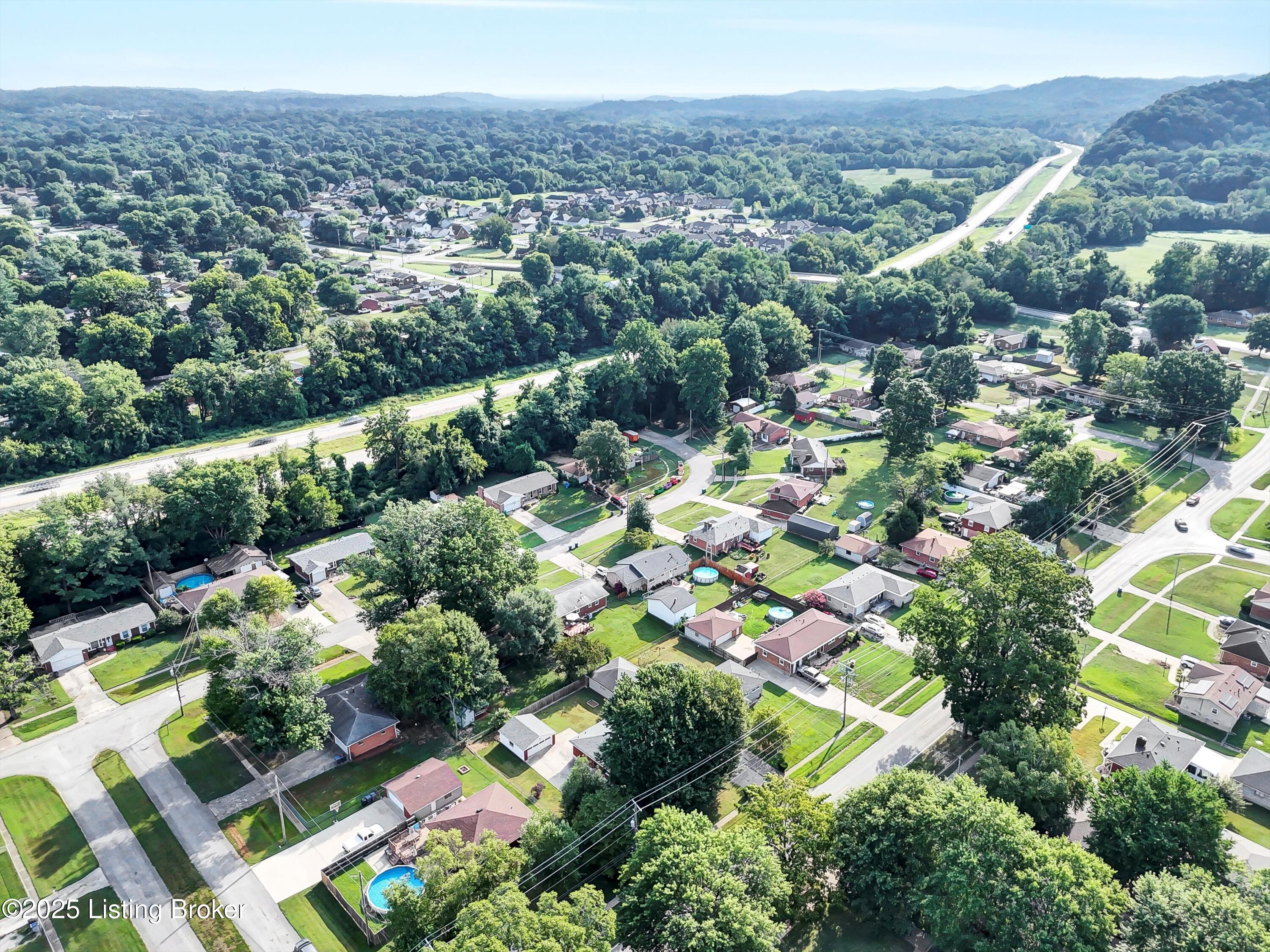 11514 Deering Road Louisville, KY 40272 - Photo 47 of 55 50-11514 Deering Rd