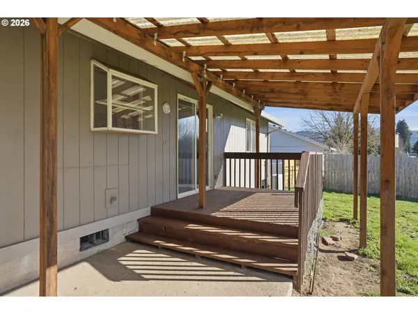 $475,000 | 606 North Hubbard Avenue, Yacolt, WA 98675