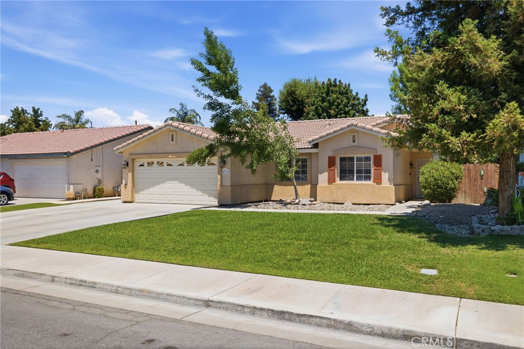 5716 March Meadows Way Bakersfield, CA 93313 - Photo 2 of 47