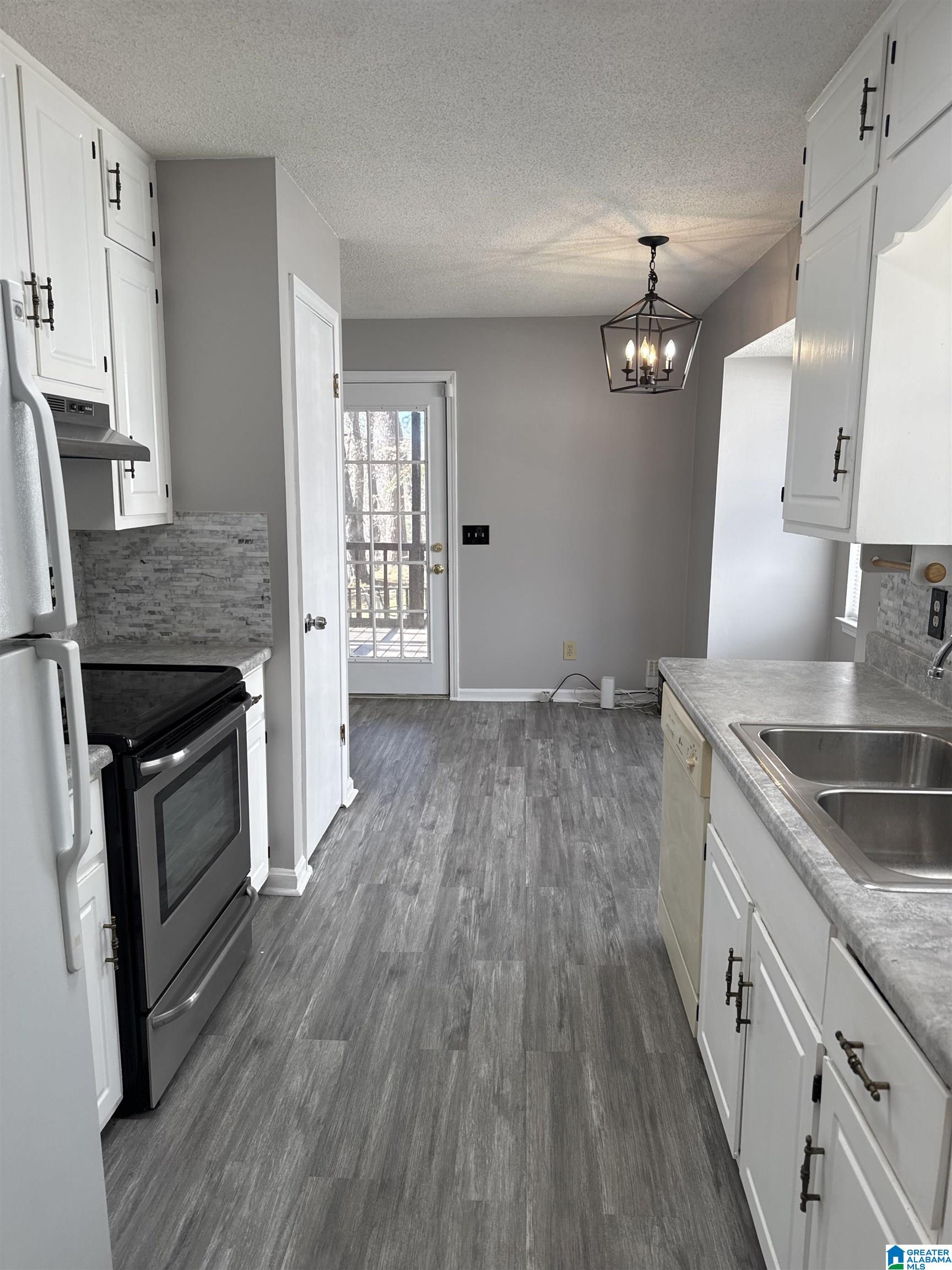 284 Stonebridge Road Birmingham, AL 35210 - Photo 9 of 26
