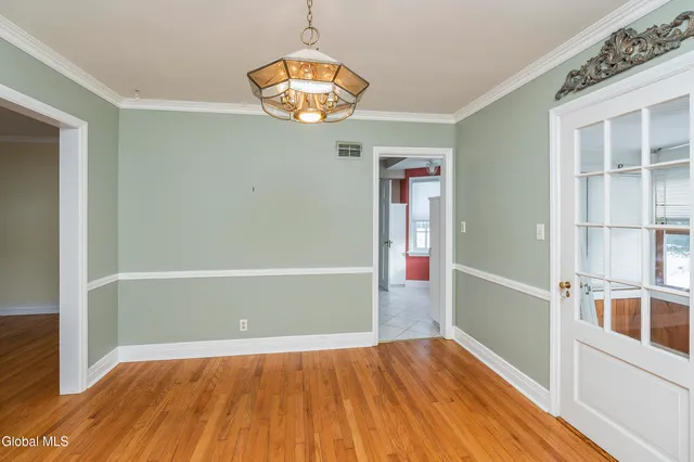 $340,000 | 7 Clarendon Road, Albany, NY 12203