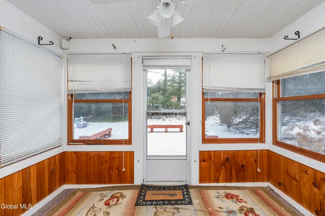 $340,000 | 7 Clarendon Road, Albany, NY 12203