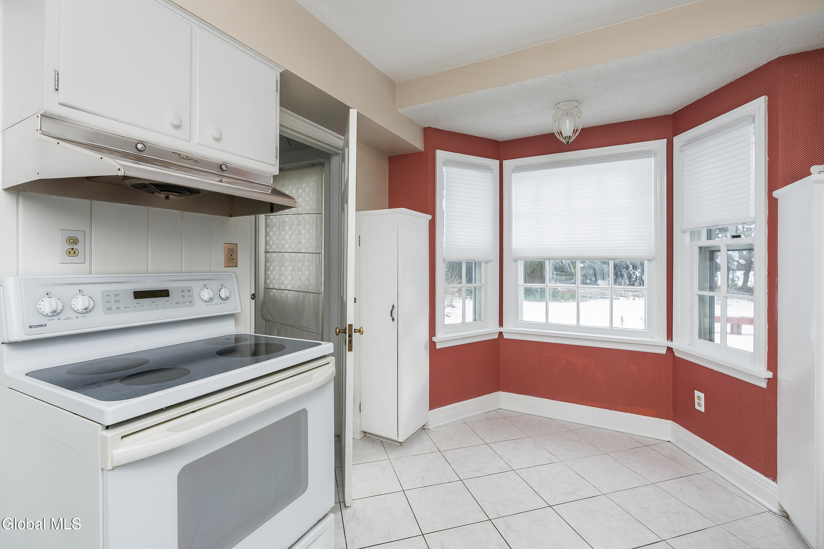 7 Clarendon Road Albany, NY 12203 - Photo 17 of 57 024-7-Clarendon-Road-Albany-NY-12203