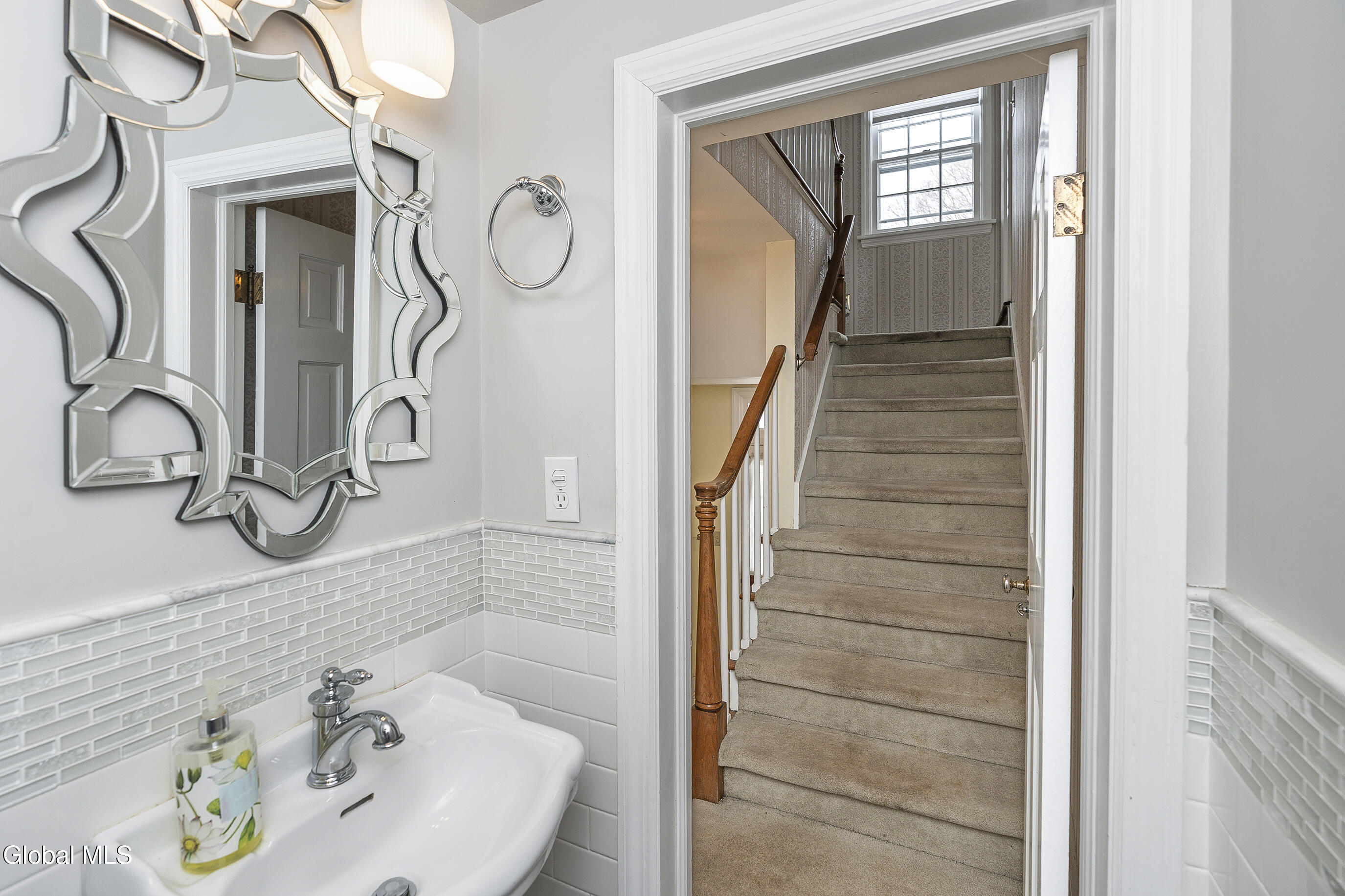 7 Clarendon Road Albany, NY 12203 - Photo 19 of 57 027-7-Clarendon-Road-Albany-NY-12203