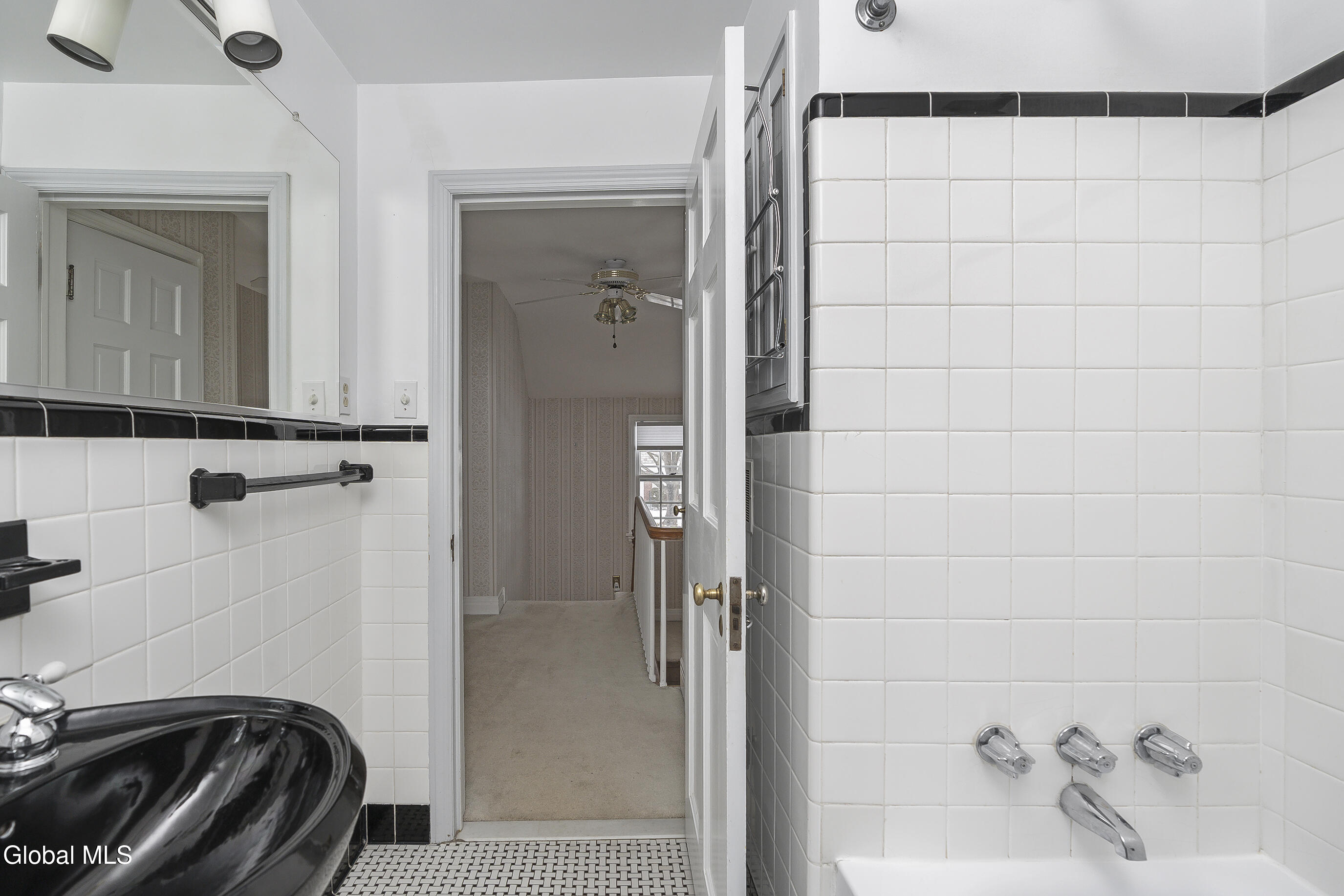 7 Clarendon Road Albany, NY 12203 - Photo 27 of 57 035-7-Clarendon-Road-Albany-NY-12203