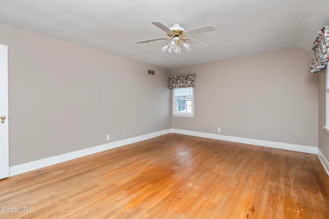 $340,000 | 7 Clarendon Road, Albany, NY 12203