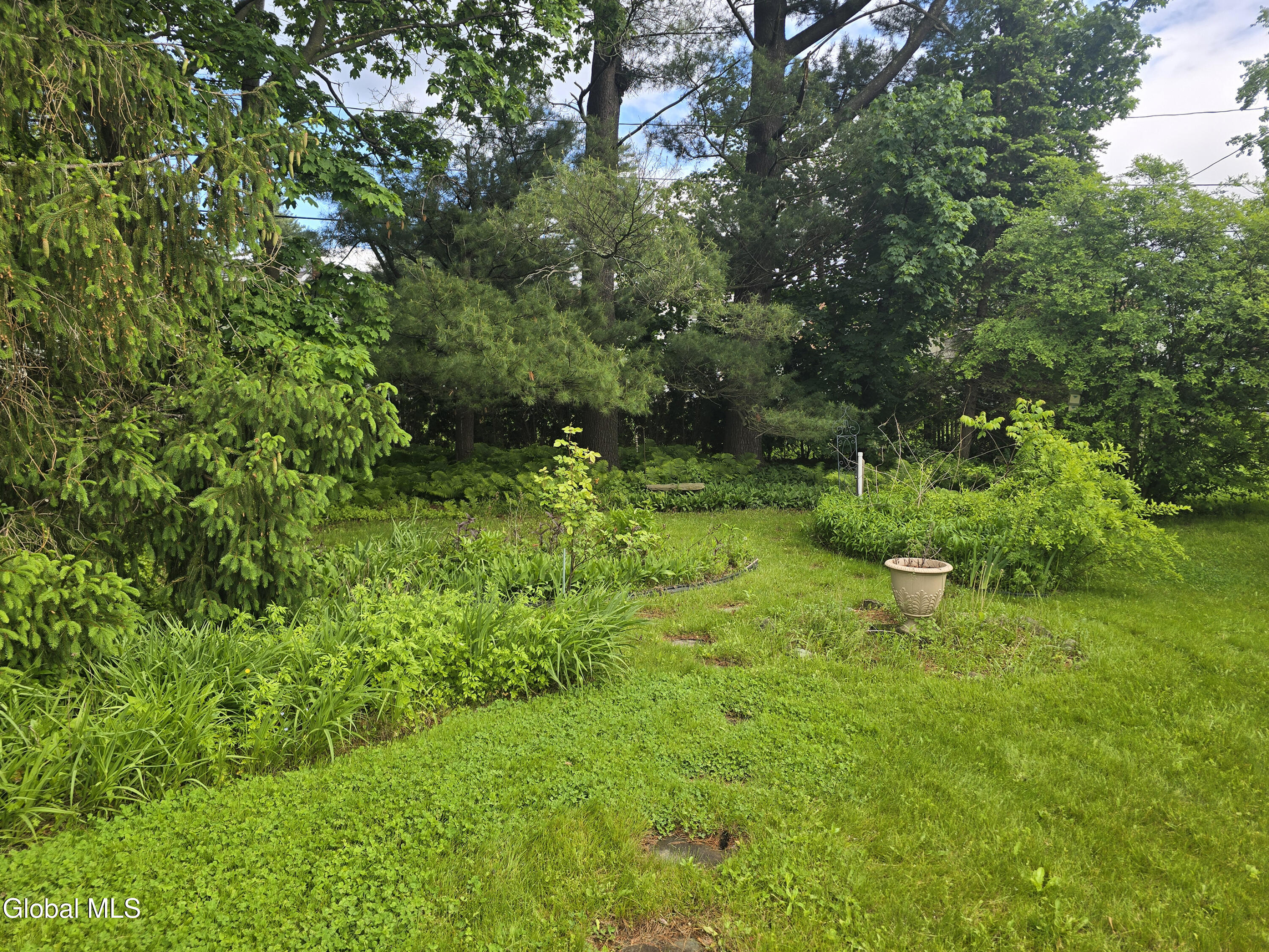 7 Clarendon Road Albany, NY 12203 - Photo 47 of 57 20250525_173027