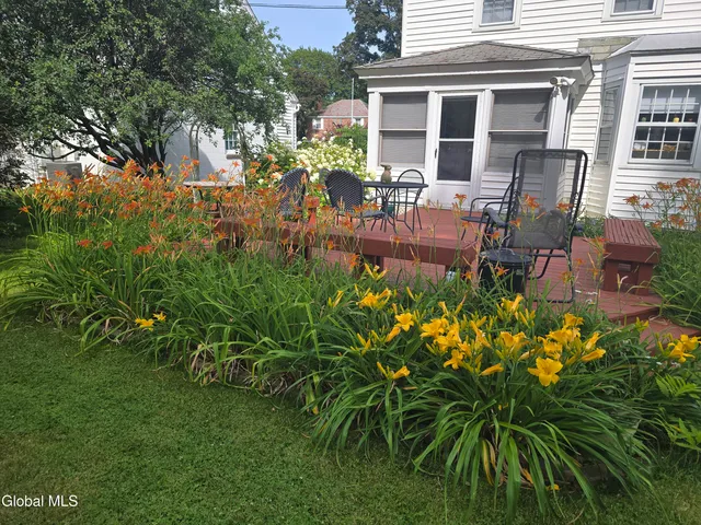 $340,000 | 7 Clarendon Road, Albany, NY 12203