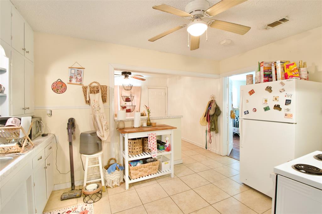2224 Live Oak Avenue Waco, TX 76708 - Photo 7 of 19