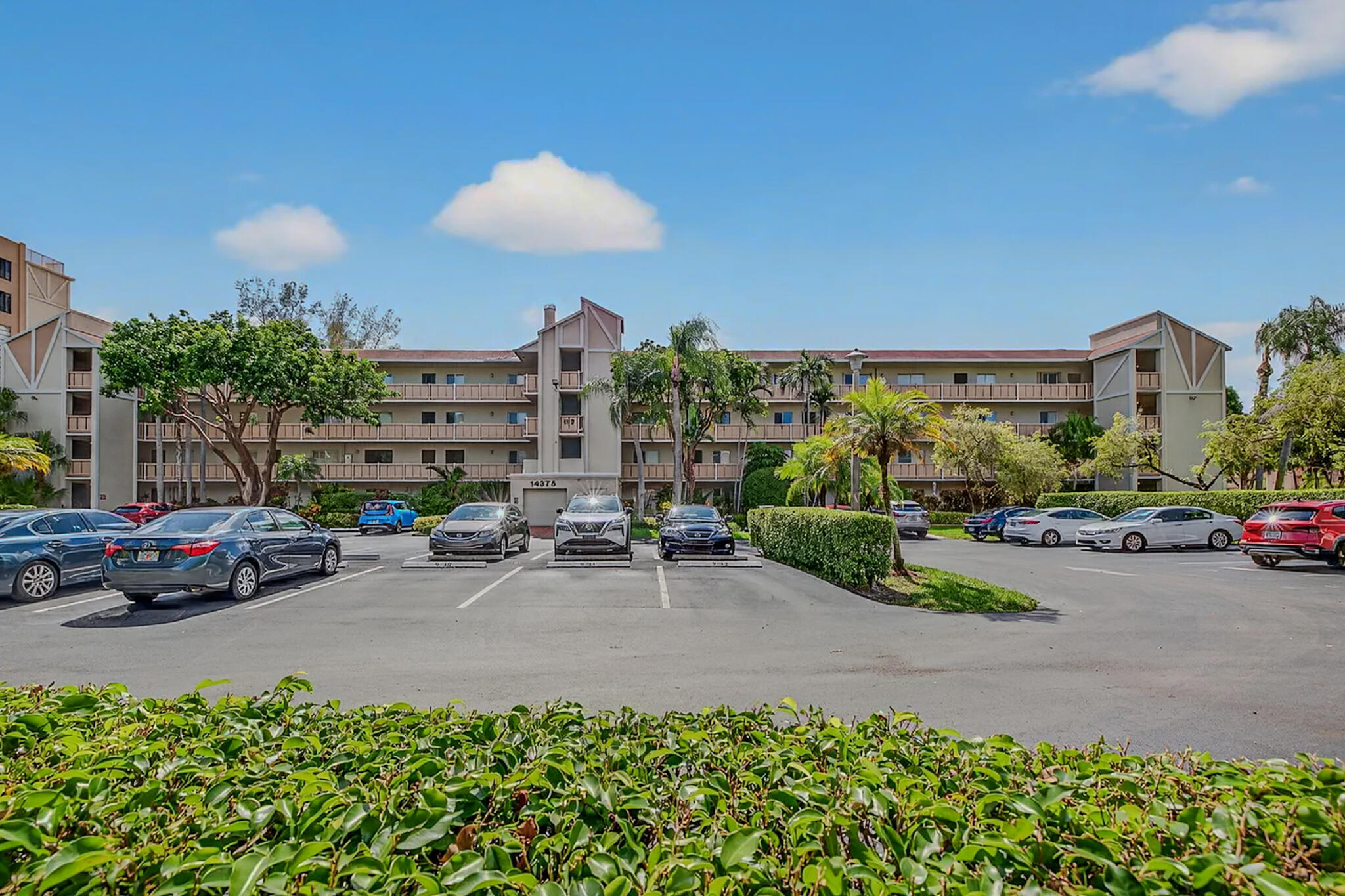 14375 Strathmore Lane, Unit 404 Delray Beach, FL 33446 - Photo 2 of 36 IMG_8137-HDR