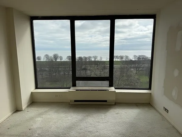 $170,000 | 5445 North Sheridan Road, Unit 1104, Chicago, IL 60640
