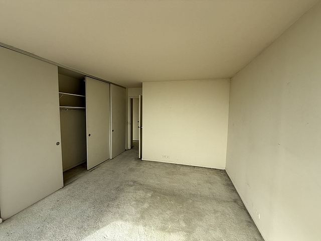 5445 North Sheridan Road, Unit 1104 Chicago, IL 60640 - Photo 8 of 9