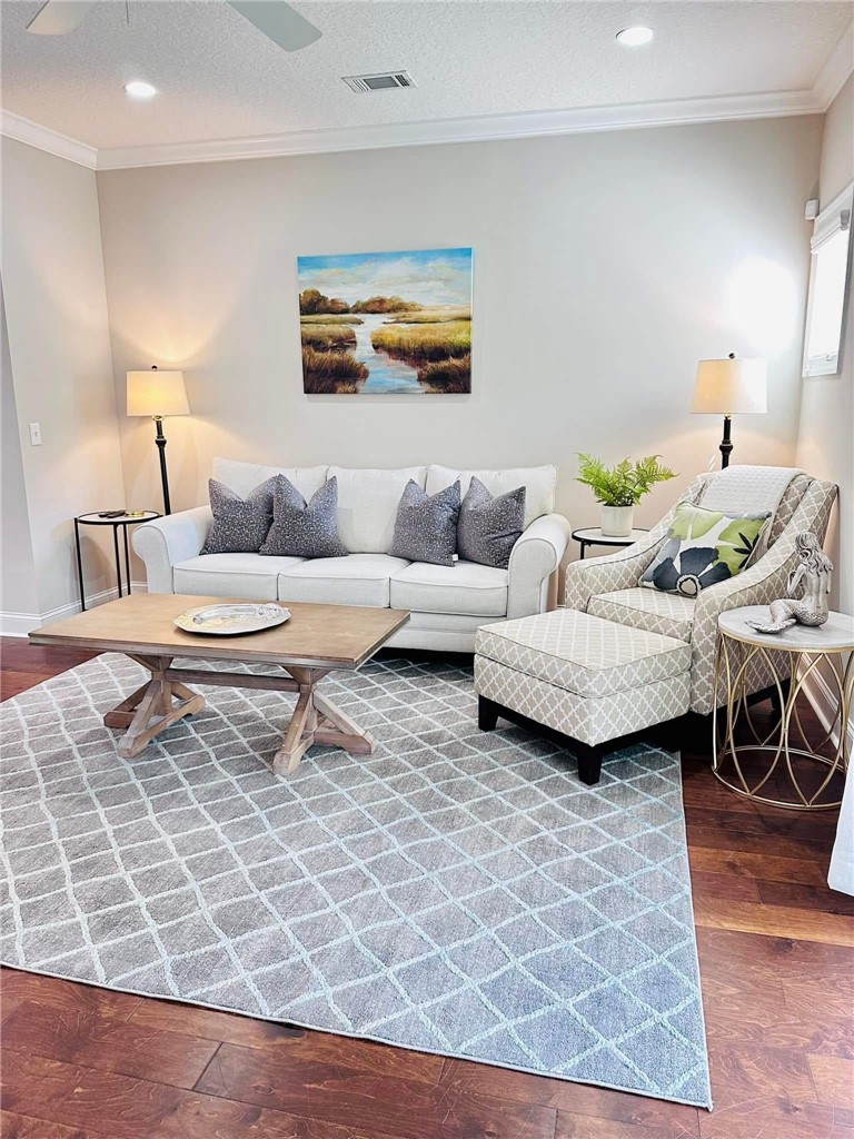 802 Mariners Circle St. Simons Island, GA 31522 - Photo 3 of 15