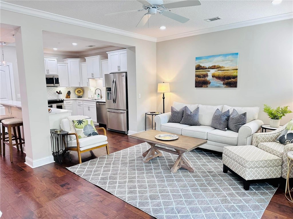 802 Mariners Circle St. Simons Island, GA 31522 - Photo 4 of 15