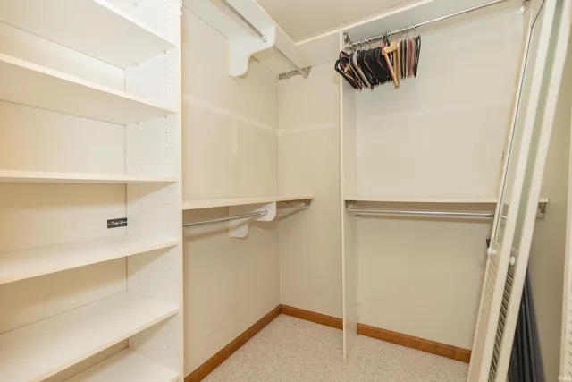 $220,000 | 6927 Kolb Drive, Evansville, IN 47715