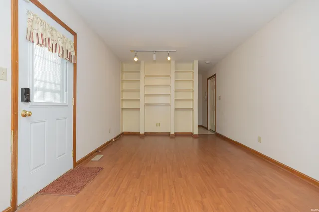 $220,000 | 6927 Kolb Drive, Evansville, IN 47715