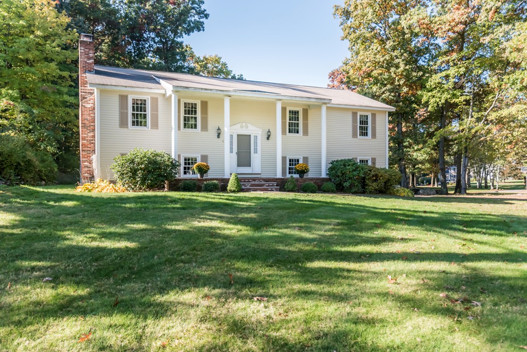 5 Sevilla Road Andover, MA 01810 - Photo 2 of 30