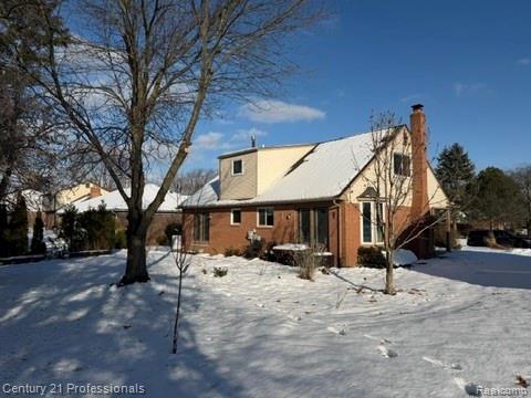 2132 Winchester Road Rochester, MI 48307 - Photo 3 of 27