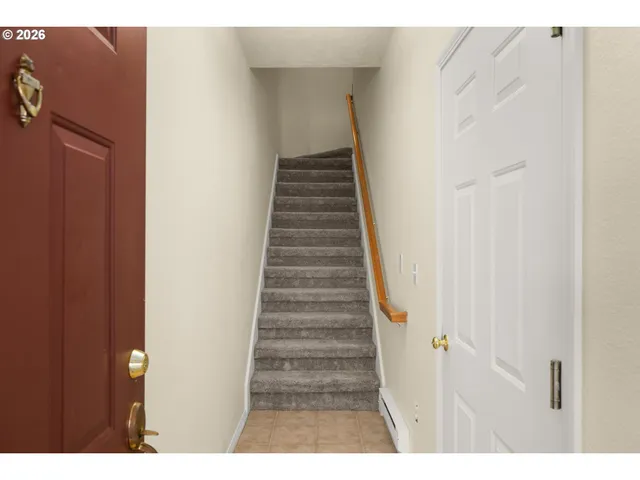 $314,000 | 1231 Northeast Horizon Loop, Unit 208, Hillsboro, OR 97124