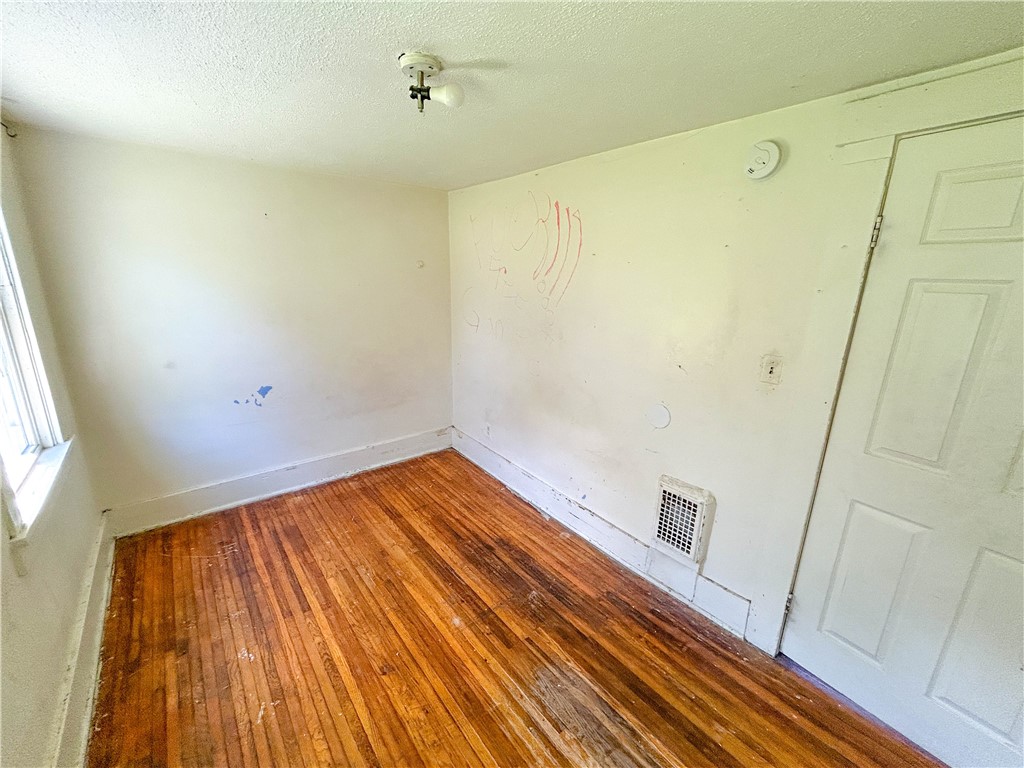 127 Weld Street Rochester, NY 14605 - Photo 11 of 14