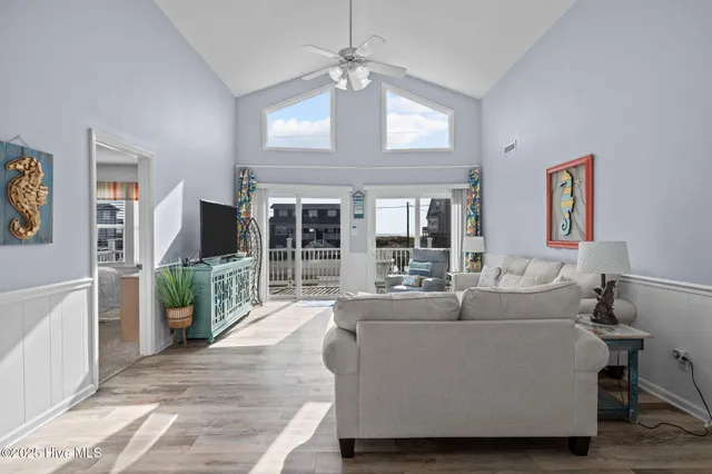 $1,075,000 | 2106 Ocean Drive, Emerald Isle, NC 28594