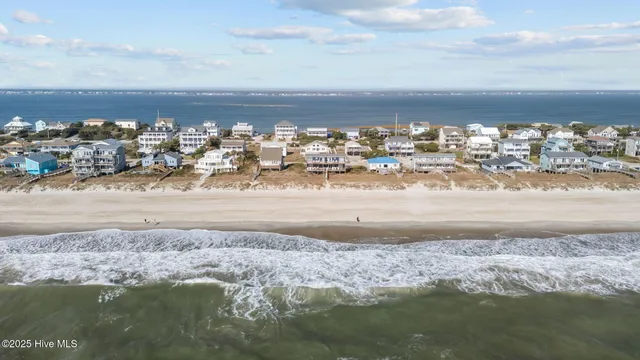$1,075,000 | 2106 Ocean Drive, Emerald Isle, NC 28594