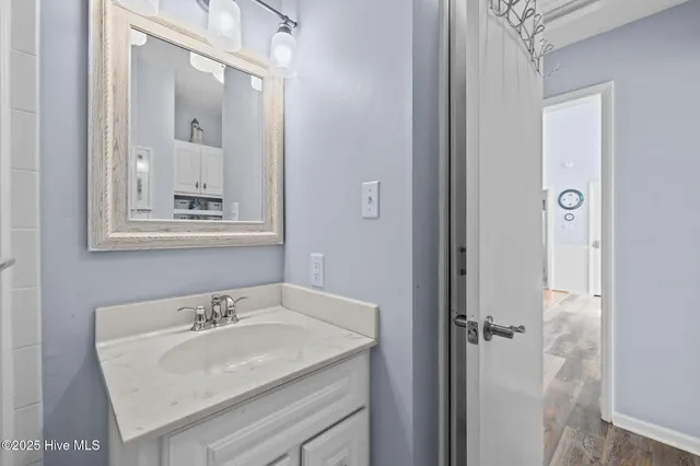 $1,075,000 | 2106 Ocean Drive, Emerald Isle, NC 28594