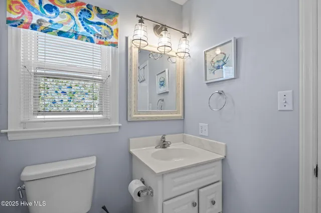 $1,075,000 | 2106 Ocean Drive, Emerald Isle, NC 28594