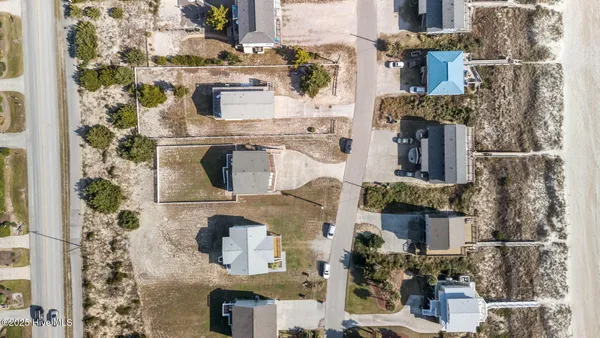 $1,050,000 | 2106 Ocean Drive, Emerald Isle, NC 28594