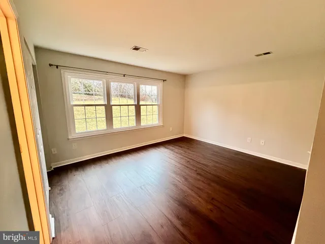 $2,000 | 214 A Fernwood Place, Warrenton, VA 20186