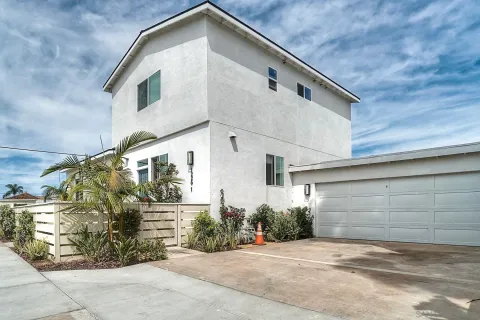 $1,249,000 | 1226 Fern Avenue, Imperial Beach, CA 91932