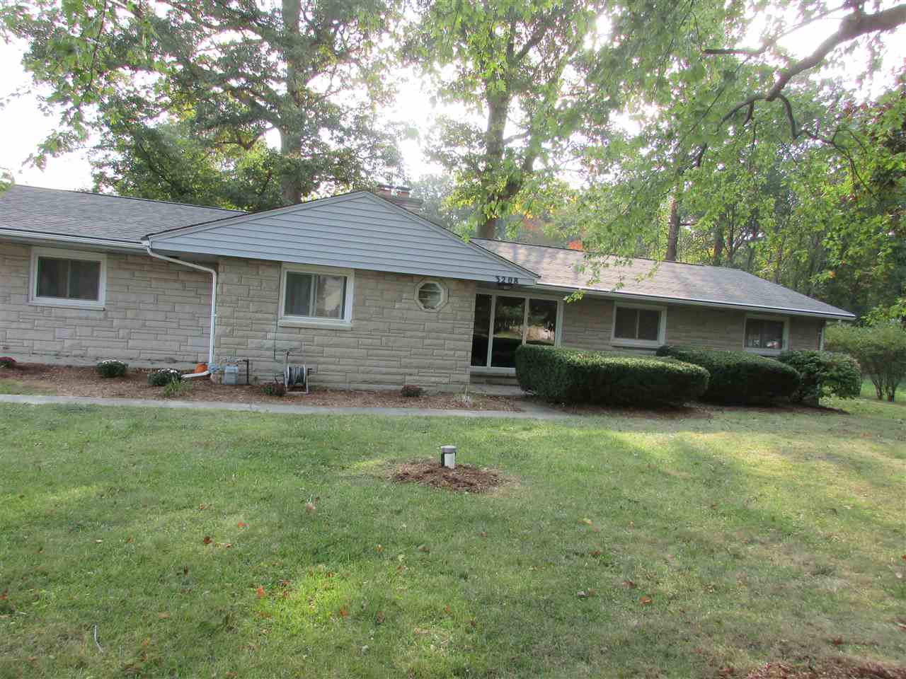3208 North Benton Road Muncie, IN 47304 - Photo 2 of 27