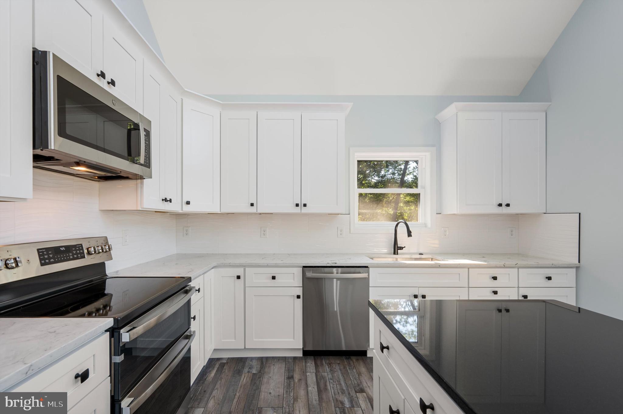 6 Section Mount Jackson, VA 22842 - Photo 12 of 36