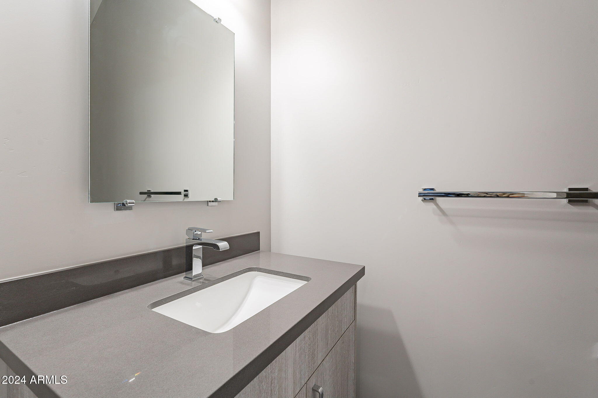 2645 East Osborn Road, Unit 3 Phoenix, AZ 85016 - Photo 15 of 31 20-web-or-mls-Osborn-20