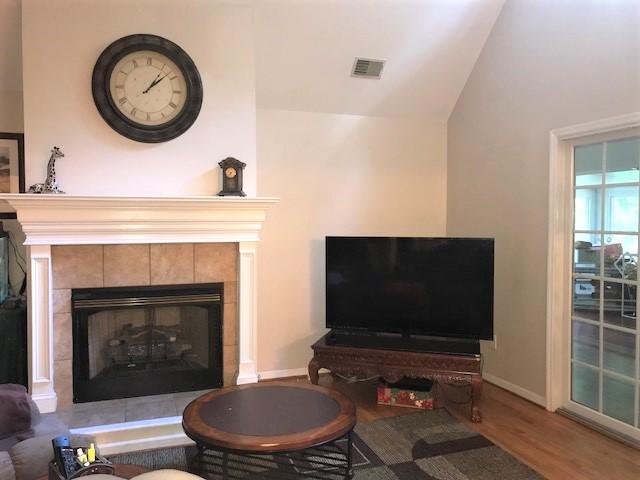 204 County Rd S-18-458 Summerville, SC 29485 - Photo 16 of 67 204 Woodland Drive Summerville Livingroo