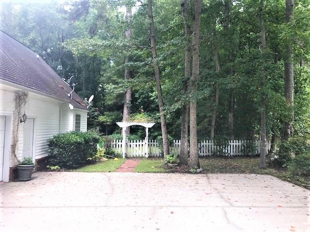 204 County Rd S-18-458 Summerville, SC 29485 - Photo 18 of 67 204 Wood Garage