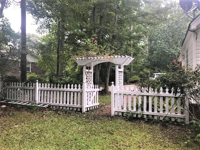 204 County Rd S-18-458 Summerville, SC 29485 - Photo 19 of 67 204 Wood1