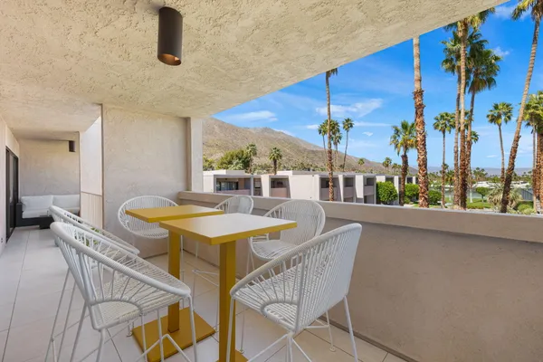 $729,000 | 2696 South Sierra Madre, Unit F14, Palm Springs, CA 92264