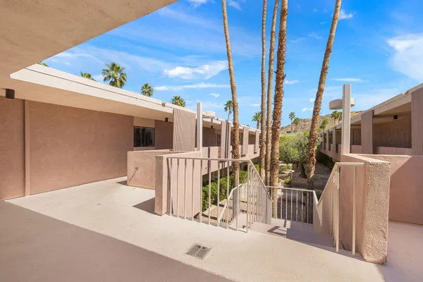 $729,000 | 2696 South Sierra Madre, Unit F14, Palm Springs, CA 92264