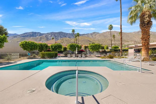 $729,000 | 2696 South Sierra Madre, Unit F14, Palm Springs, CA 92264