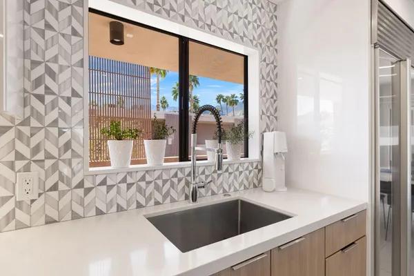 $729,000 | 2696 South Sierra Madre, Unit F14, Palm Springs, CA 92264