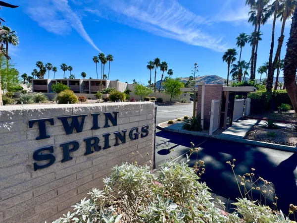 $729,000 | 2696 South Sierra Madre, Unit F14, Palm Springs, CA 92264
