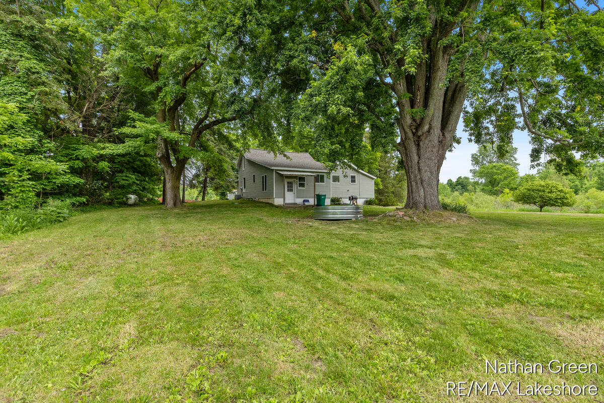 2122 Coats Grove Road Hastings, MI 49058 - Photo 29 of 36
