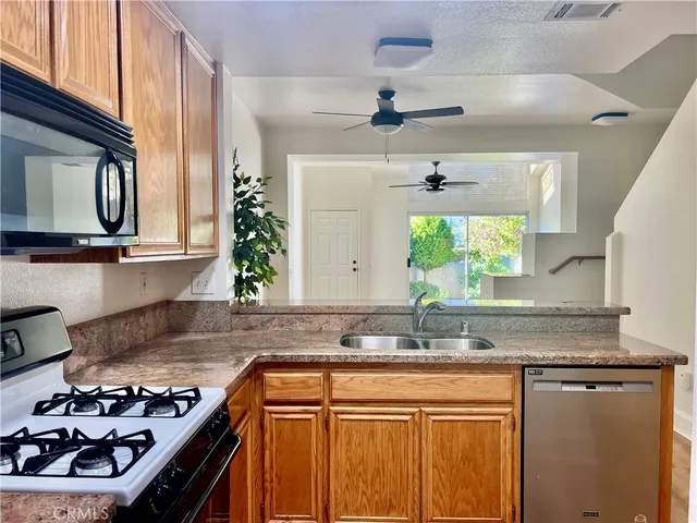 $2,800 | 29581 Cara Way, Temecula, CA 92591