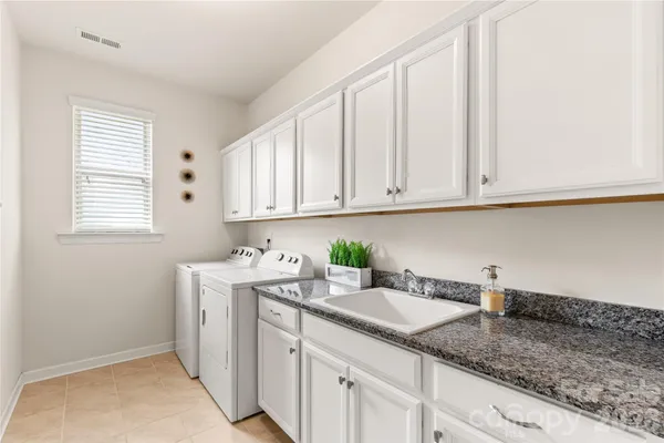 $605,000 | 570 Sandbar Point, Clover, SC 29710