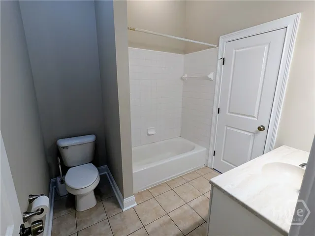 $2,700 | 305 East Duffy Street, Unit A, Savannah, GA 31401