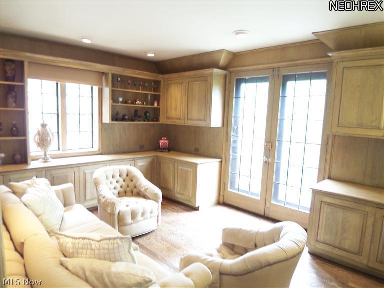 12329 Fairhill Road Cleveland, OH 44120 - Photo 15 of 22 Gallery Image 15